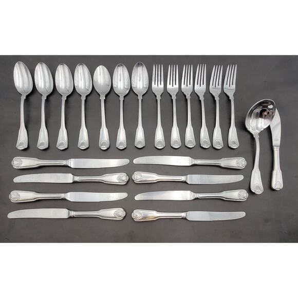Vtg Set 23 Pcs Supreme Cutlery Towle Silver Plate ENGLISH SHELL - Picture 1 of 15